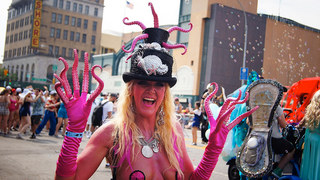 Illustration for article titled A Look At The 2011 Coney Island Mermaid Parade